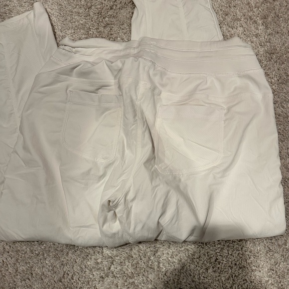 lululemon studio pants ! - Picture 4 of 5